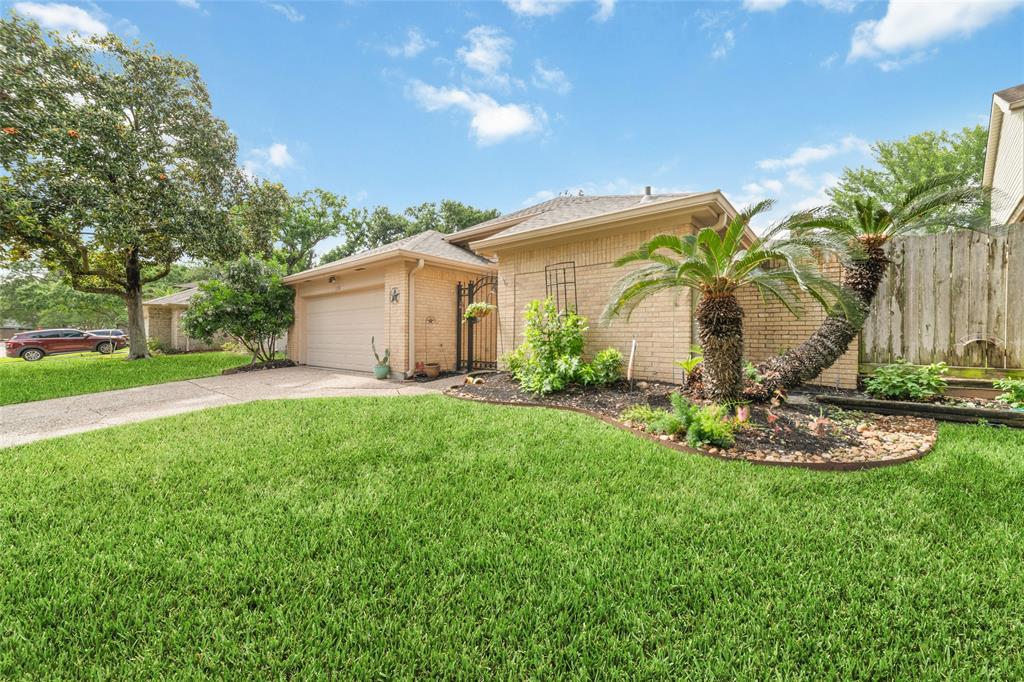 7238 N Hearthstone Green Drive, Houston, Texas image 40
