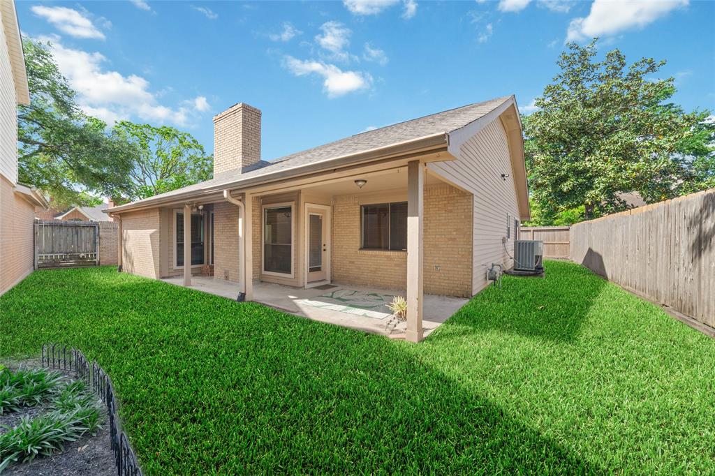 7238 N Hearthstone Green Drive, Houston, Texas image 24