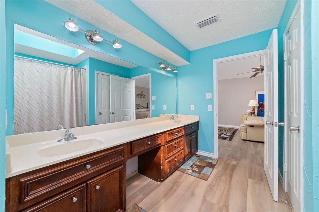 7238 N Hearthstone Green Drive, Houston, Texas image 22
