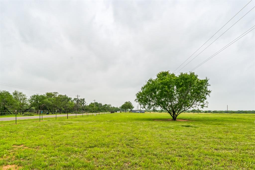 1043 Brighton Jones Boulevard, Gilchrist, Texas image 26