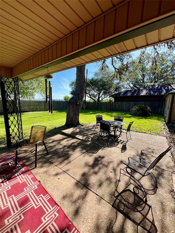 205 Cathy Drive, Hallettsville, Texas image 15