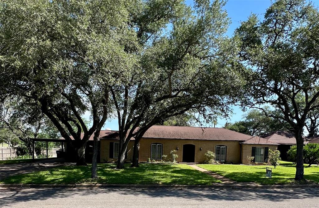205 Cathy Drive, Hallettsville, Texas image 20