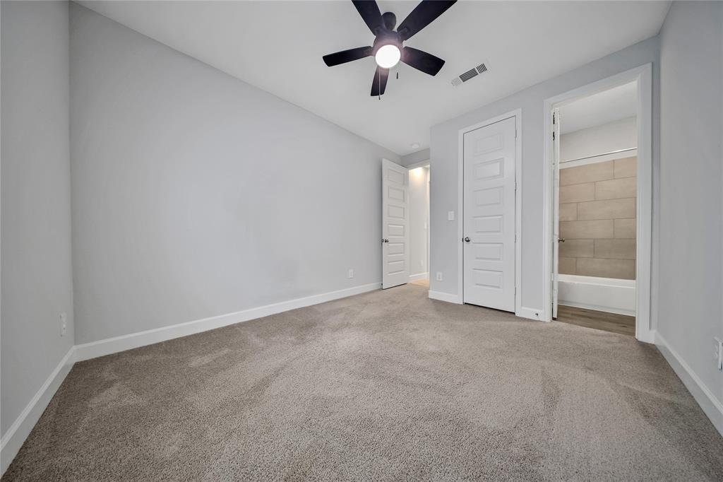 615 Sand Branch Drive, Conroe, Texas image 27