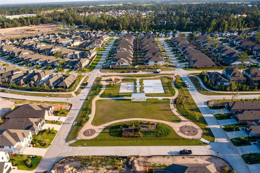 615 Sand Branch Drive, Conroe, Texas image 47