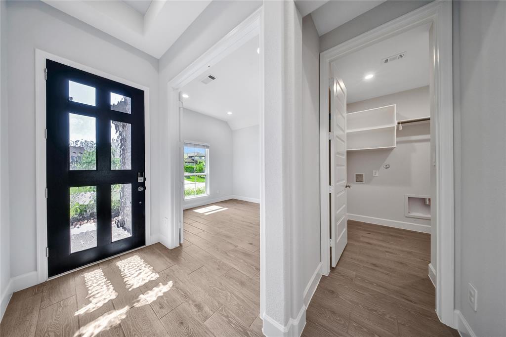 615 Sand Branch Drive, Conroe, Texas image 2