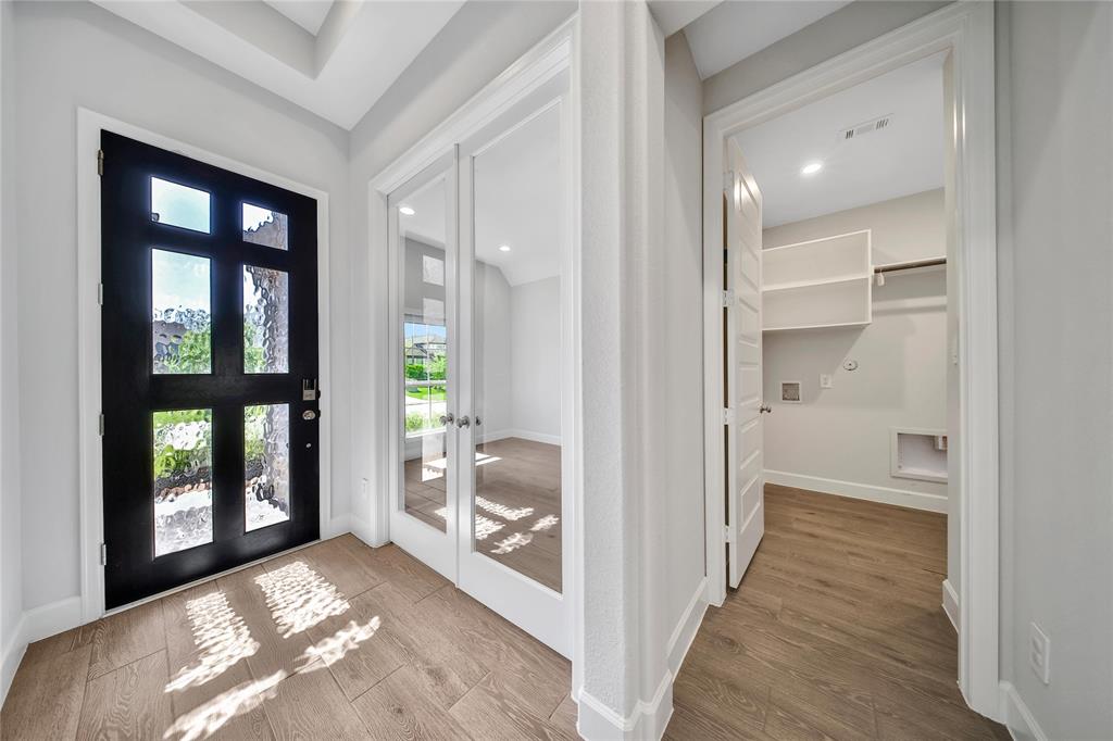 615 Sand Branch Drive, Conroe, Texas image 3