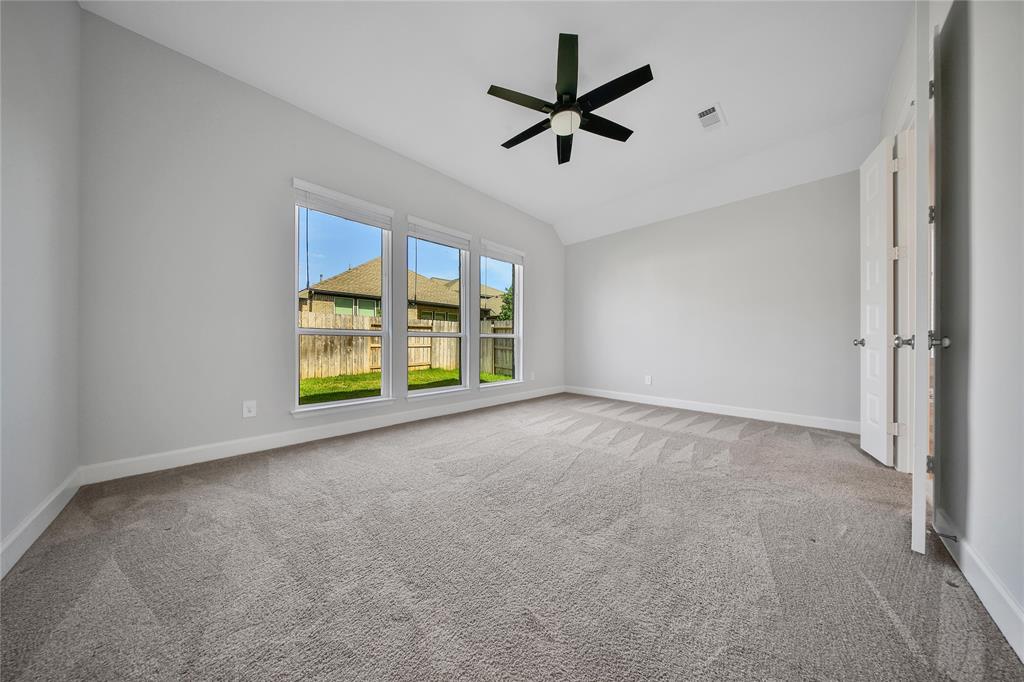 615 Sand Branch Drive, Conroe, Texas image 19
