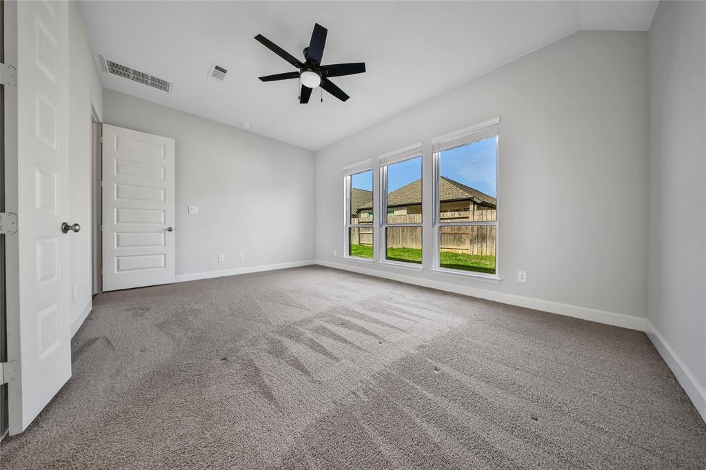 615 Sand Branch Drive, Conroe, Texas image 25