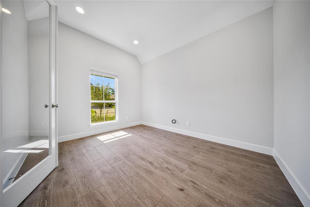 615 Sand Branch Drive, Conroe, Texas image 4