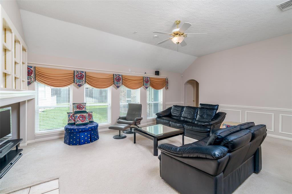 17410 Heartwind Court, Houston, Texas image 2