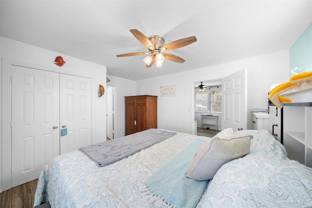 4720 Mallard Street, Hitchcock, Texas image 18