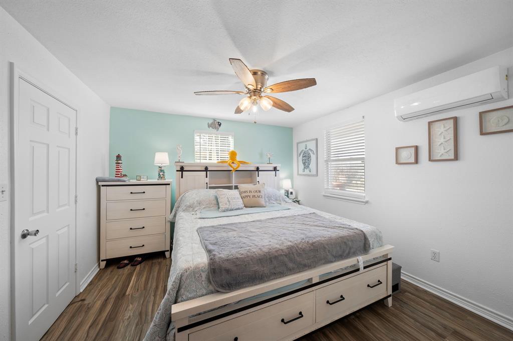 4720 Mallard Street, Hitchcock, Texas image 15