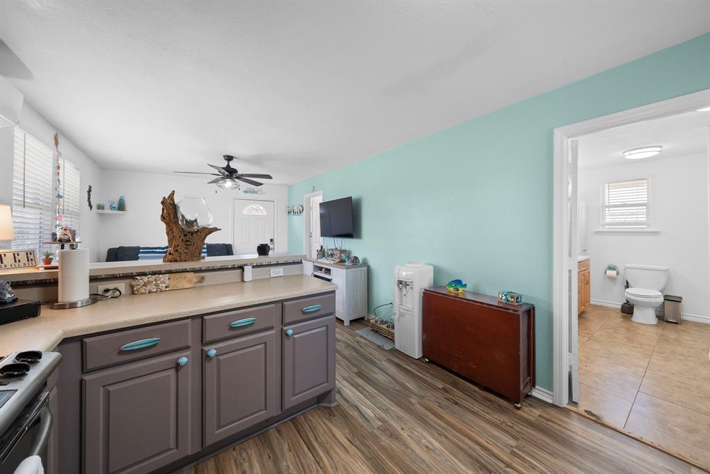 4720 Mallard Street, Hitchcock, Texas image 14