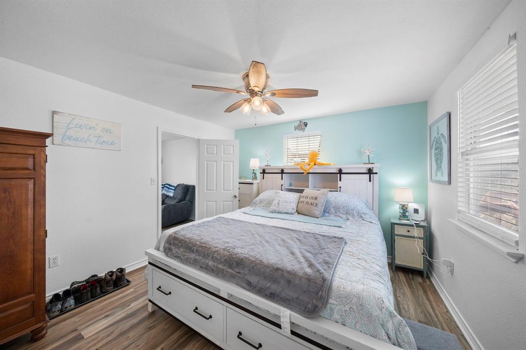 4720 Mallard Street, Hitchcock, Texas image 17