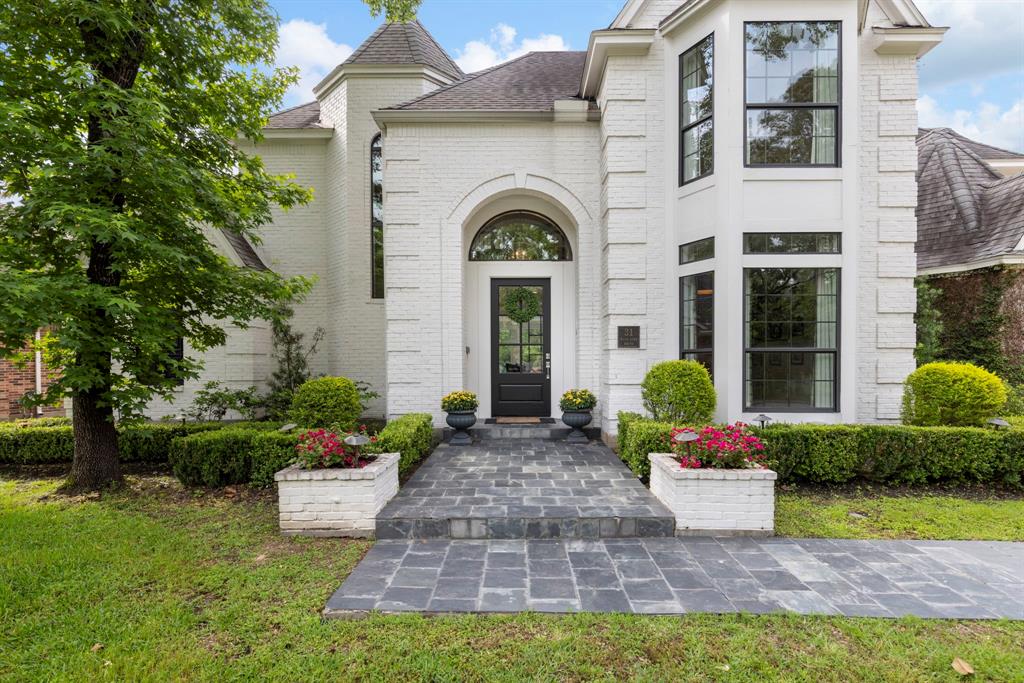 31 Wood Cove Drive