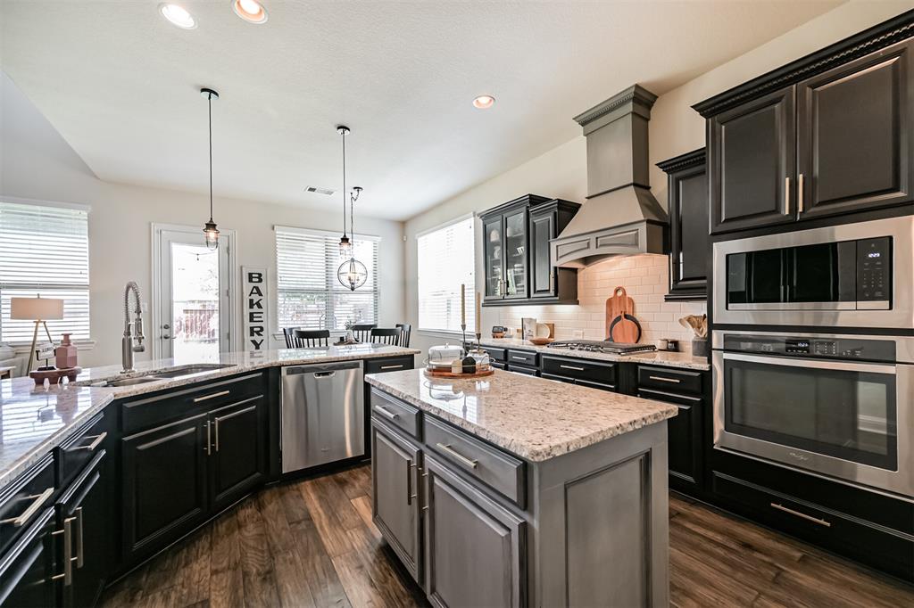 3057 Tradinghouse Creek Lane, League City, Texas image 17
