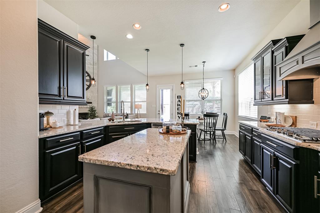 3057 Tradinghouse Creek Lane, League City, Texas image 16
