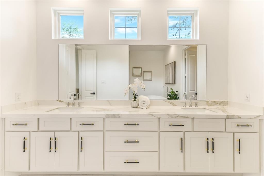 10902 Britoak Lane, Houston, Texas image 23