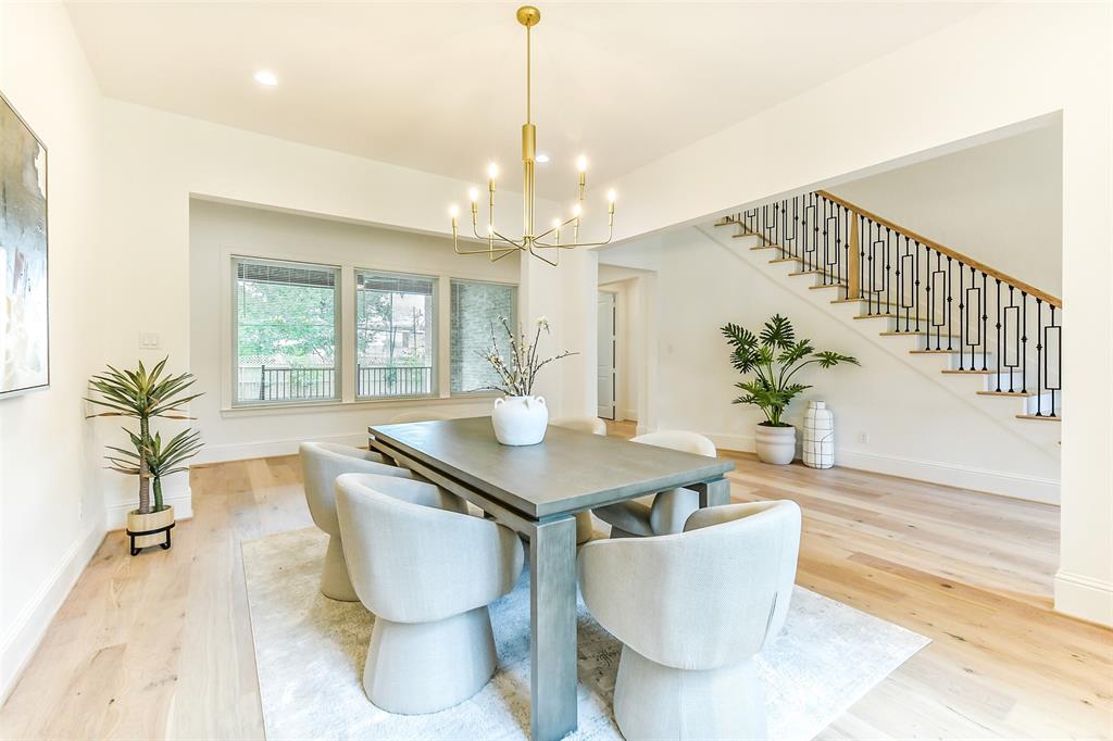 10902 Britoak Lane, Houston, Texas image 5