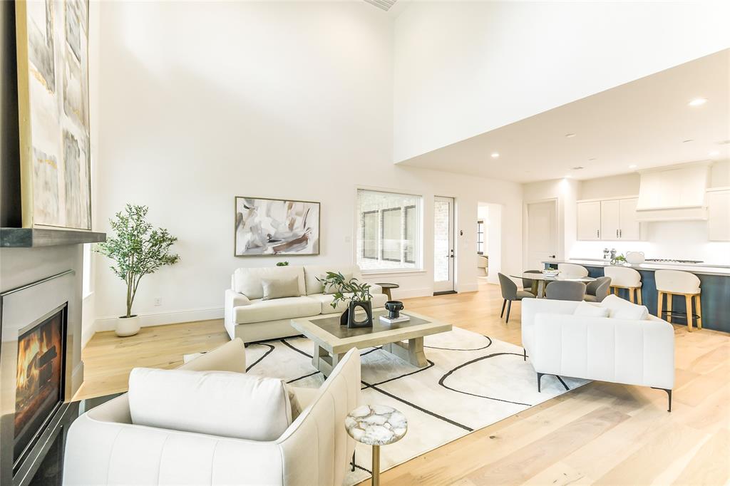 10902 Britoak Lane, Houston, Texas image 9