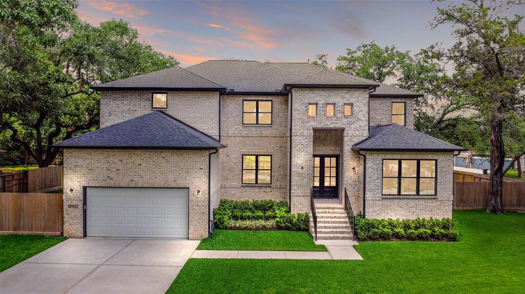 10902 Britoak Lane, Houston, Texas image 1
