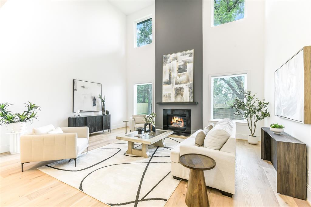 10902 Britoak Lane, Houston, Texas image 7