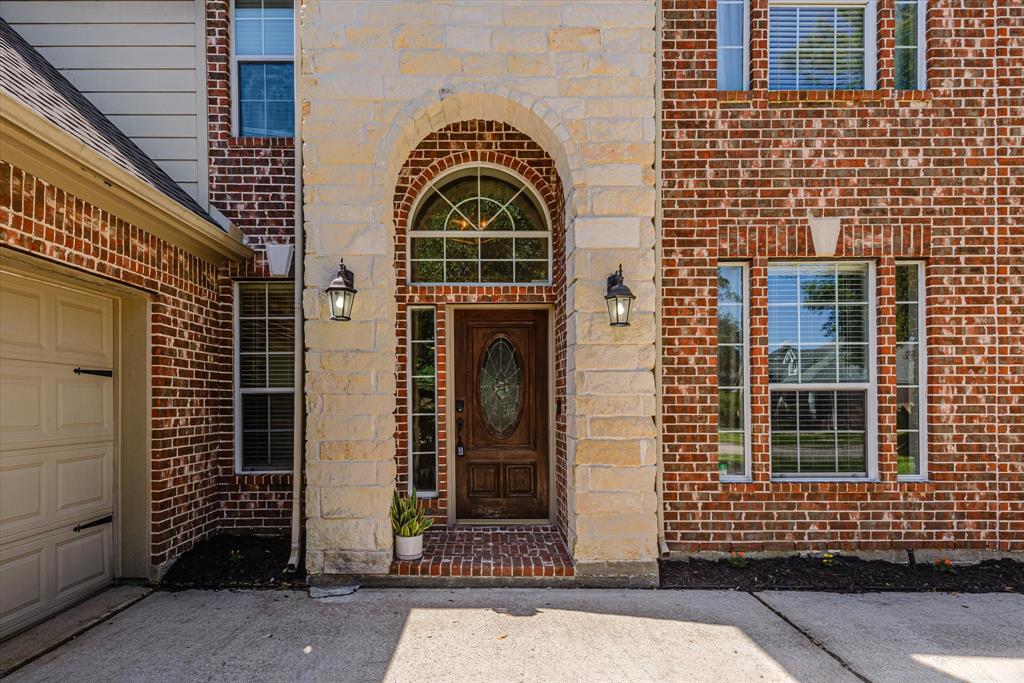 5122 Hidden Brook Lane