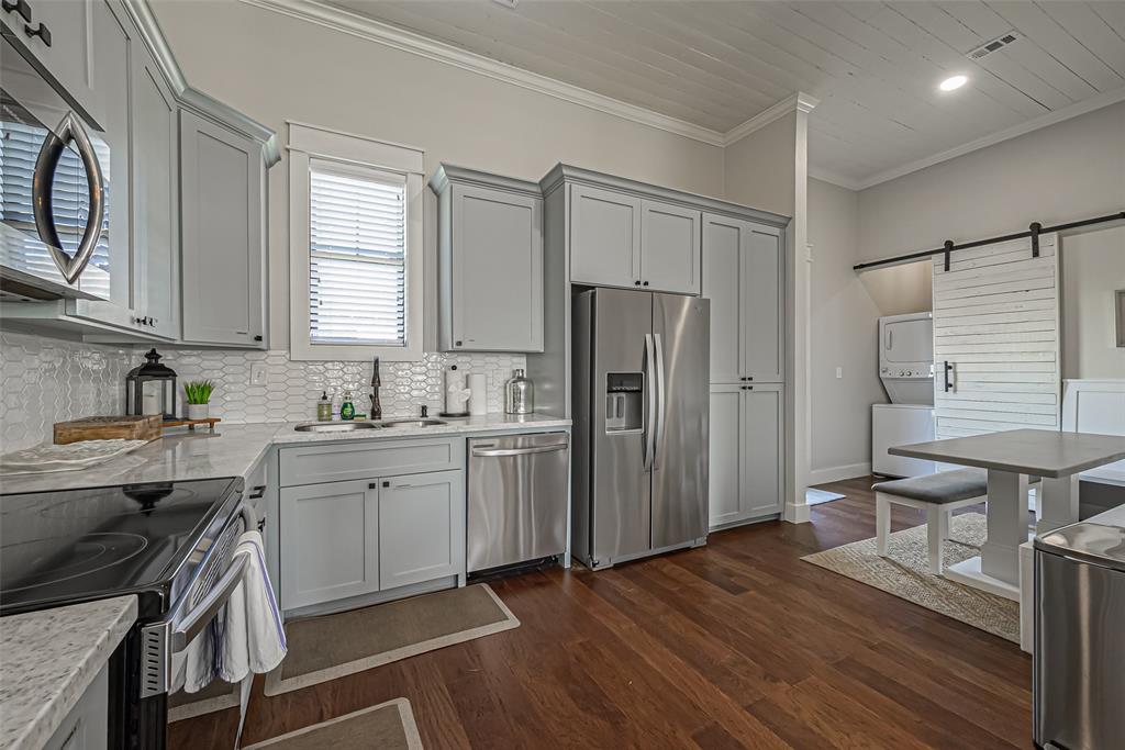 3902 Sealy Street, Galveston, Texas image 10