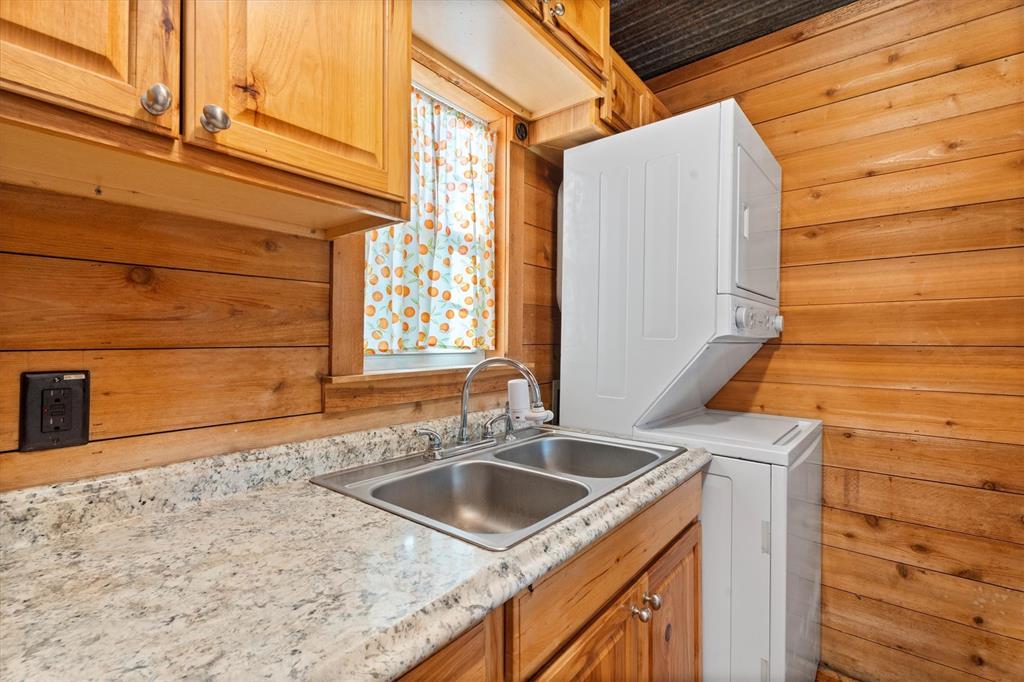 524 S Avenue D, Humble, Texas image 17