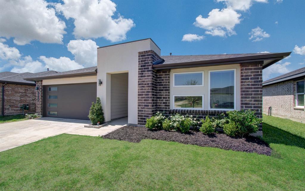 3718 Sparkman Lane, Katy, Texas image 5