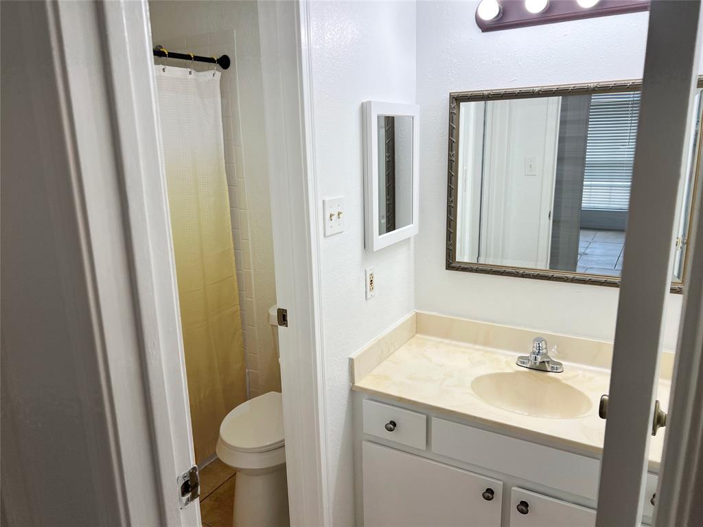 12550 Whittington Drive #712, Houston, Texas image 4