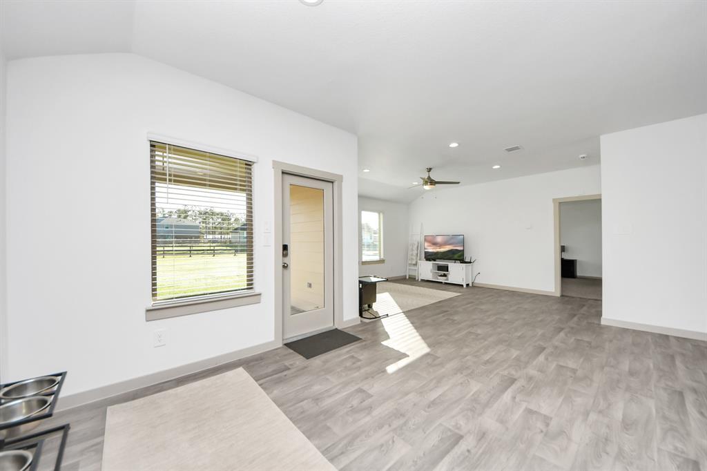 121 Big Sandy Lane, Anahuac, Texas image 30