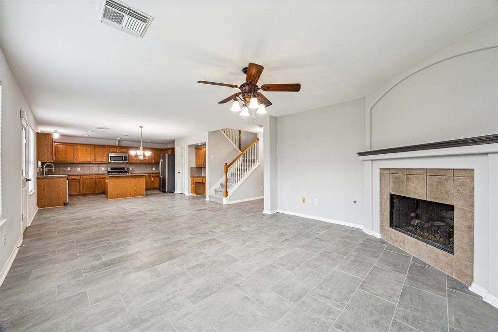 1056 Inverness Cove, Dickinson, Texas image 5