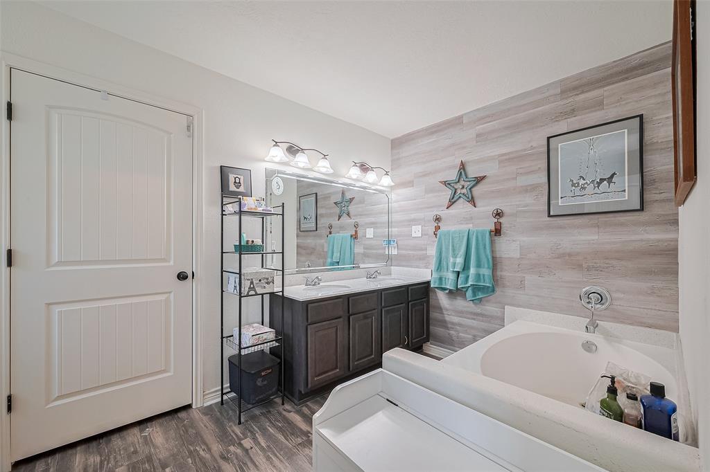 914 Baker Road, Rosenberg, Texas image 18