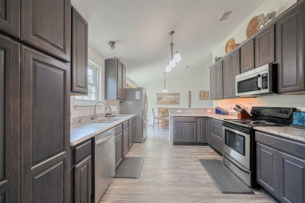 914 Baker Road, Rosenberg, Texas image 13