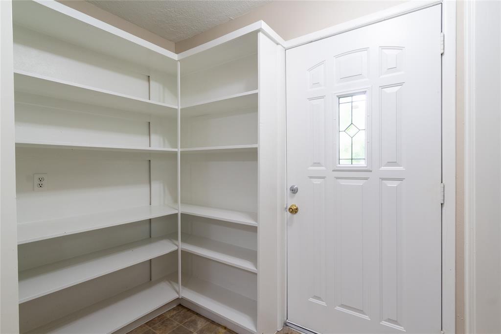 228 Hickory Street, Huntsville, Texas image 20