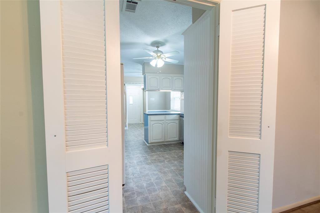228 Hickory Street, Huntsville, Texas image 13