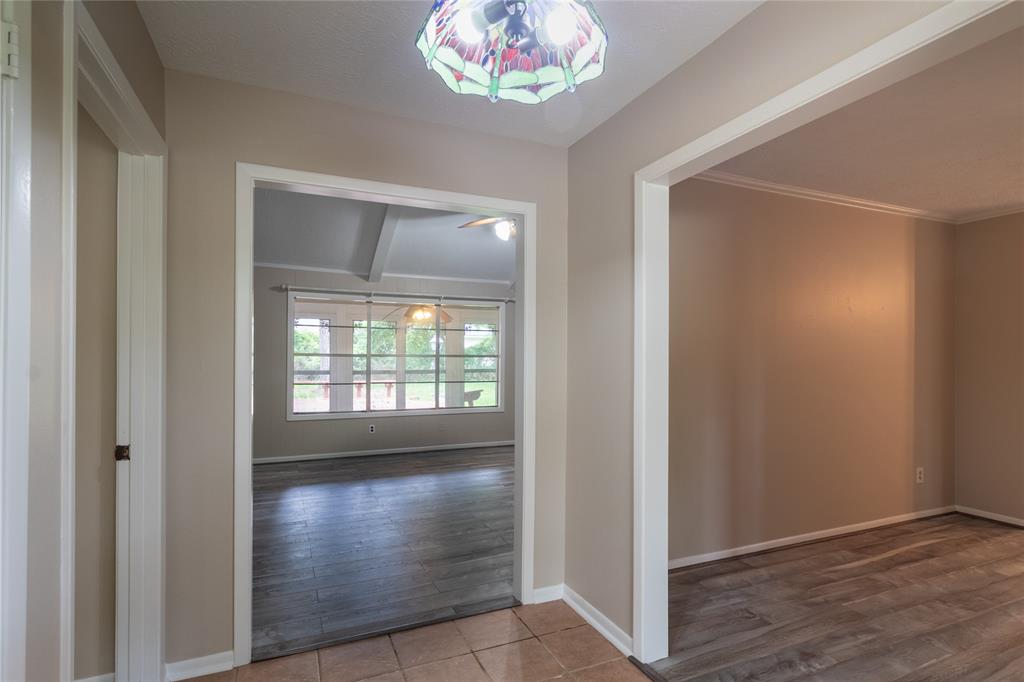 228 Hickory Street, Huntsville, Texas image 10