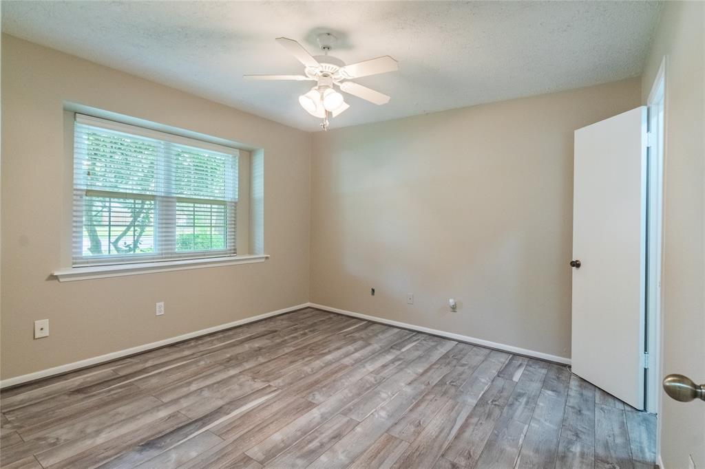 228 Hickory Street, Huntsville, Texas image 27