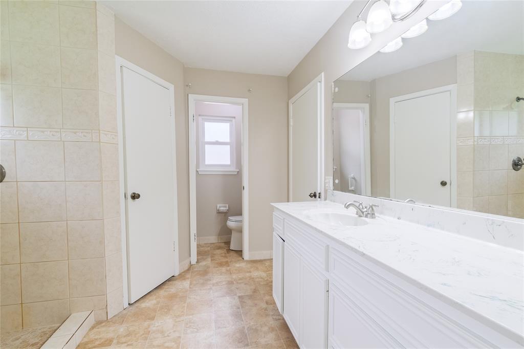 228 Hickory Street, Huntsville, Texas image 34