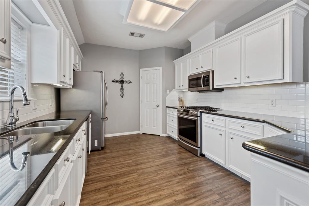 1800 White Stone Drive, Bryan, Texas image 10