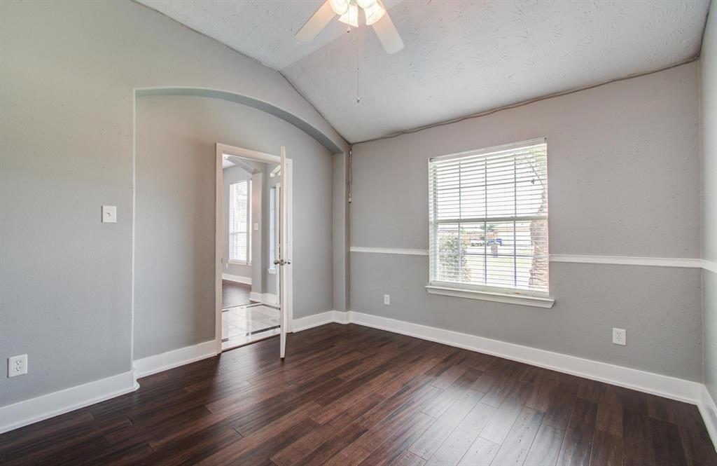 2207 Caroline Avenue, Baytown, Texas image 12