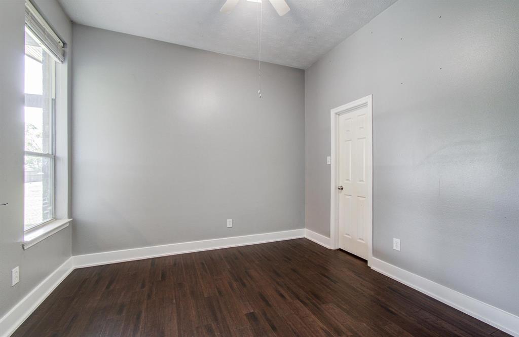 2207 Caroline Avenue, Baytown, Texas image 24