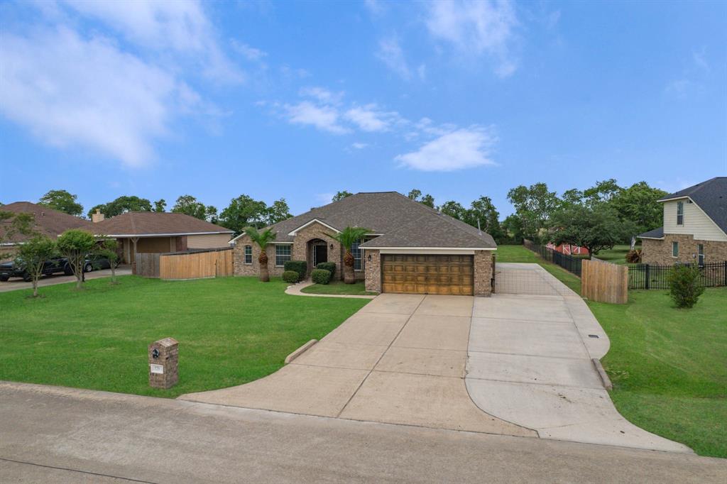 2207 Caroline Avenue, Baytown, Texas image 47