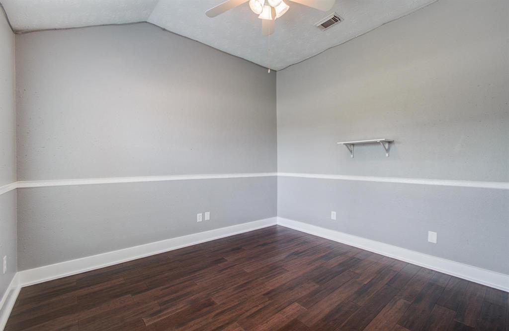 2207 Caroline Avenue, Baytown, Texas image 11