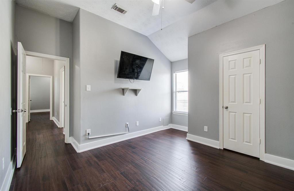 2207 Caroline Avenue, Baytown, Texas image 29