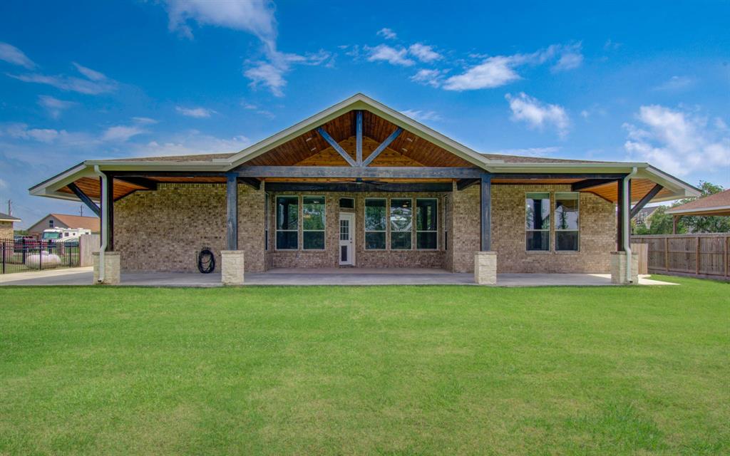 2207 Caroline Avenue, Baytown, Texas image 44