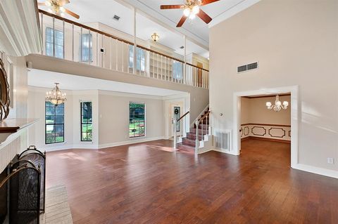 Single Family Residence in Pasadena TX 4710 Kipper Circle 10.jpg