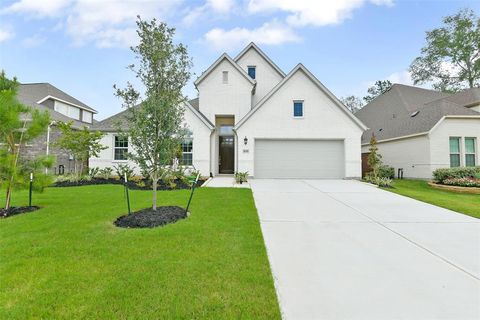 Photo of 16119 Rustling Woods Road, Conroe, TX 77302 (MLS # 7788607) Photo of 16119 Rustling Woods Road, Conroe, TX 77302 (MLS # 7788607)