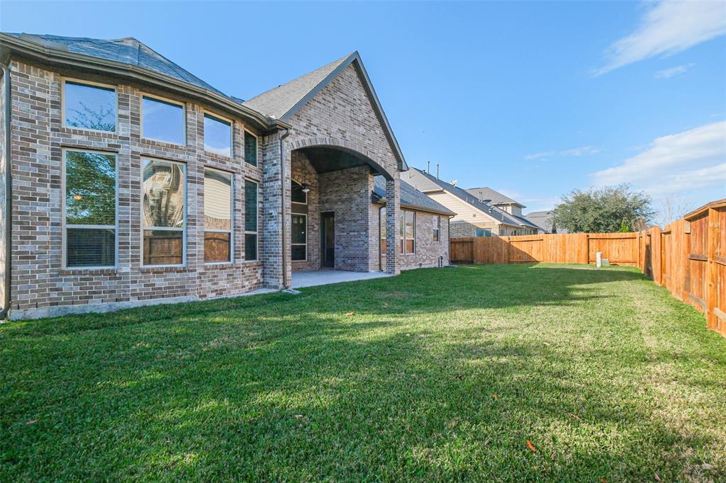 17610 Sycamore Shoals Lane, Humble, Texas image 2